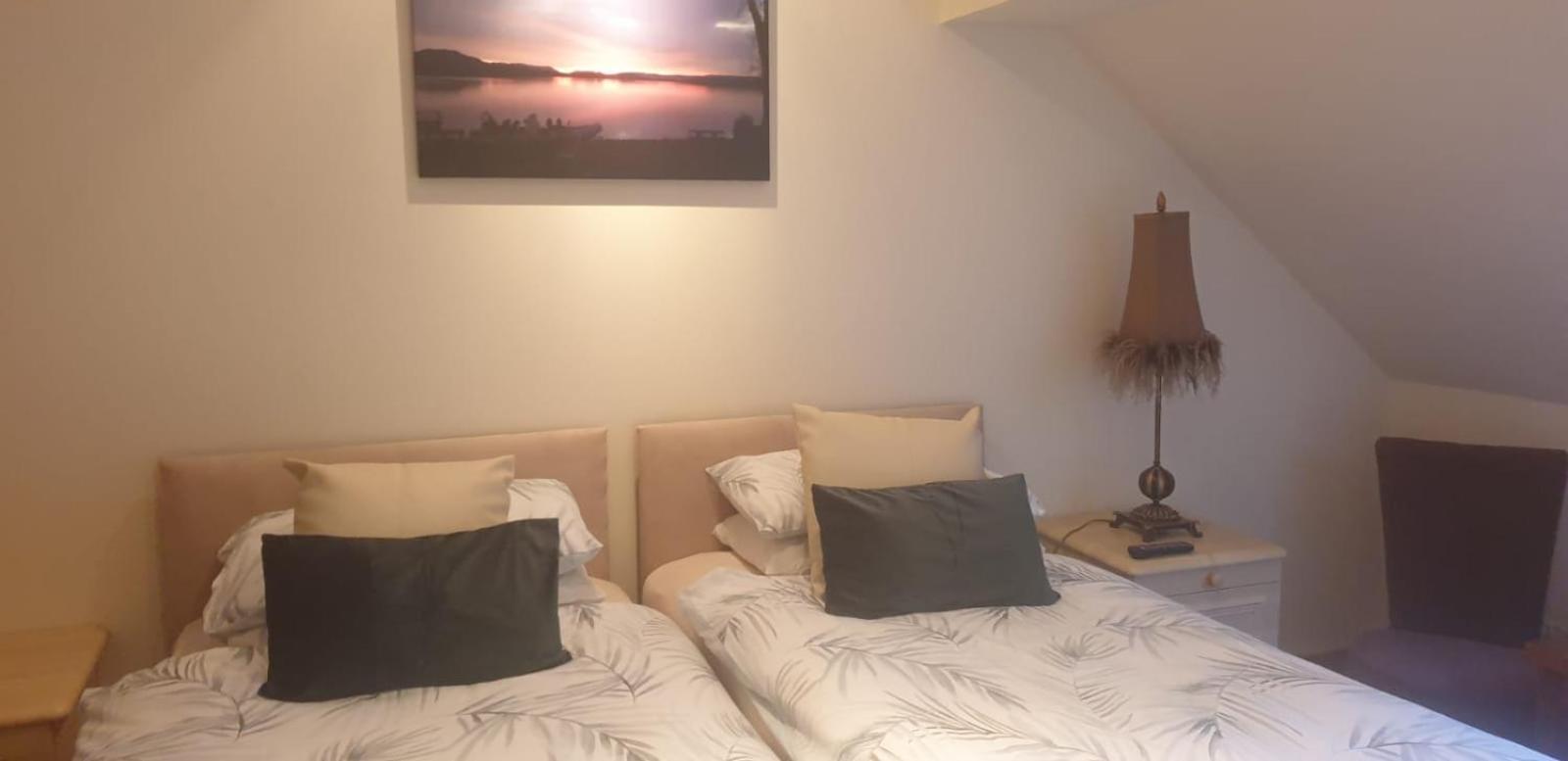 Culag Lochside Self Catering Apartment Luss Ngoại thất bức ảnh